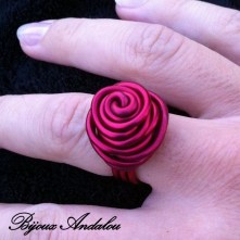 Bague-Rosa-alu-rouge-bijoux-original